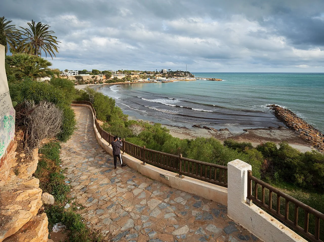 Paseo litoral de Cabo Roig
